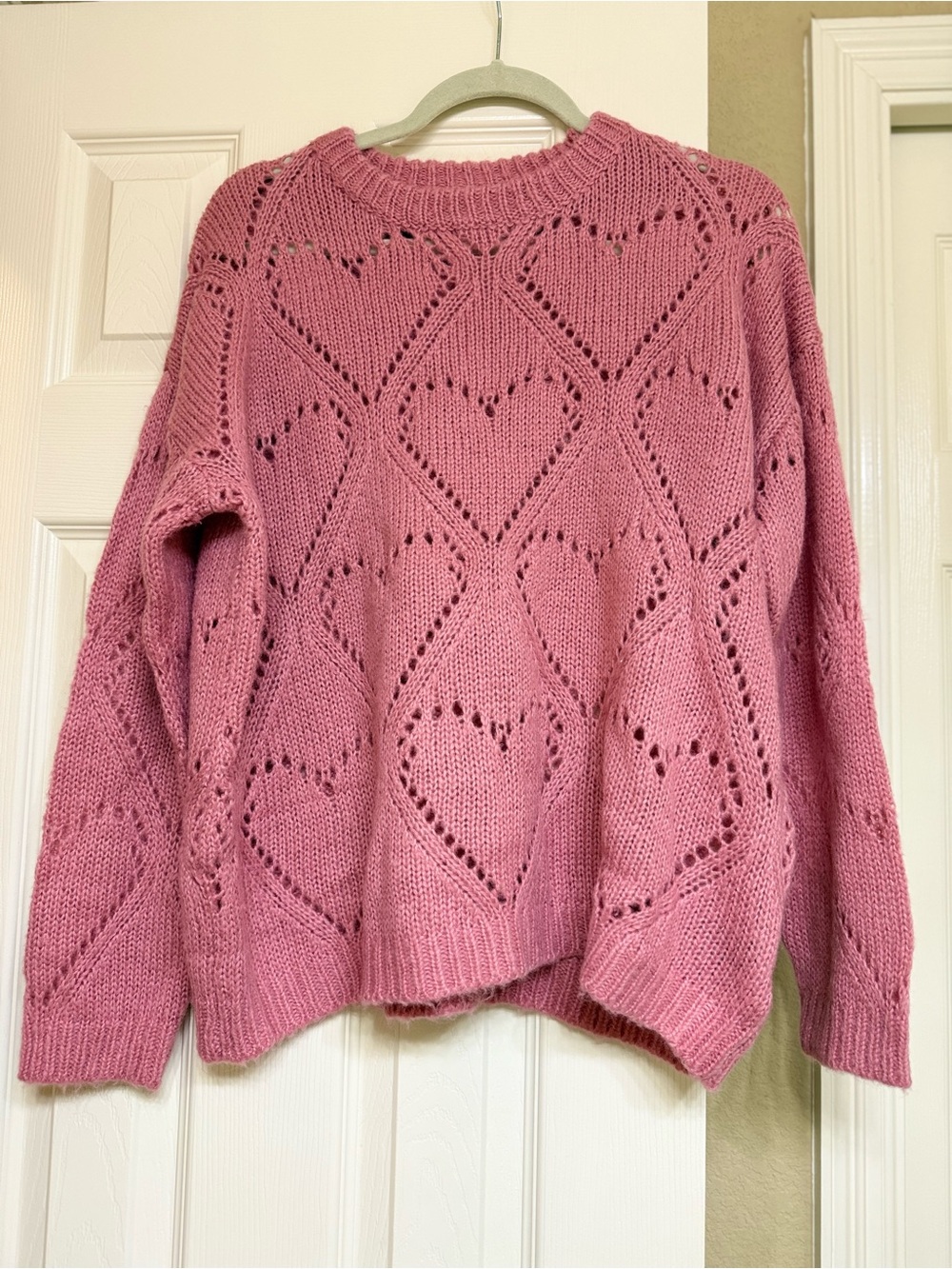 Pink Heart-Pattern Knit Sweater - Women's Cozy Pullover